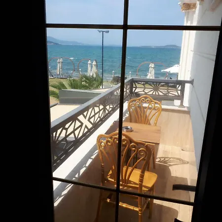 The Klazomenai Marine Hotel 3*