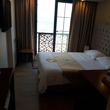 The Klazomenai Marine Hotel 3*