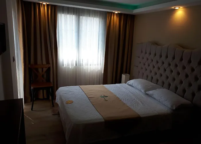 Otel The Klazomenai Marine 3*