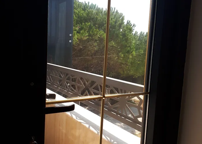 Otel The Klazomenai Marine