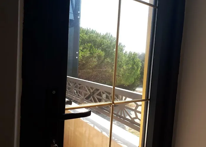 The Klazomenai Marine Otel